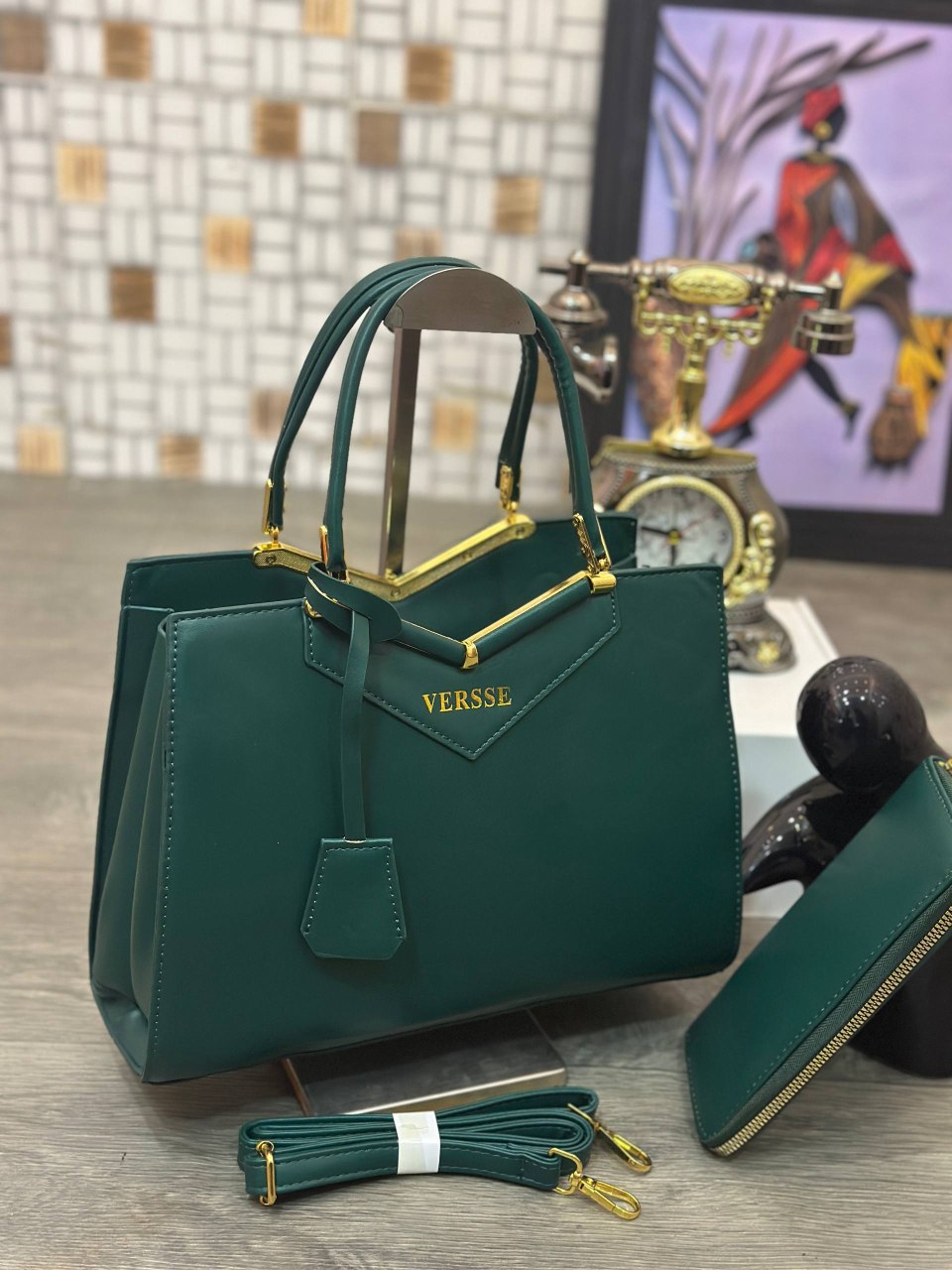Luxury ladies handbag